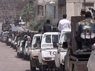 خلاف بين قادات "شباب السنة" بدرعا، واجتماع لـ قادات الجنوب بالرياض