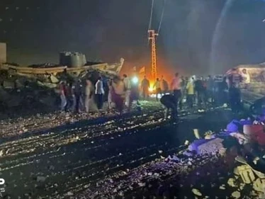 فيديو.. شاهد لحظة وقوع انفجار ضخم في لبنان تسبب بمقتل شخص وإصابة 7 آخرين