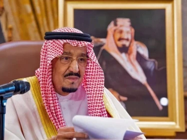 العاهل السعودي يلقي كلمة في قمة مجموعة العشرين التي تحتضنها روما