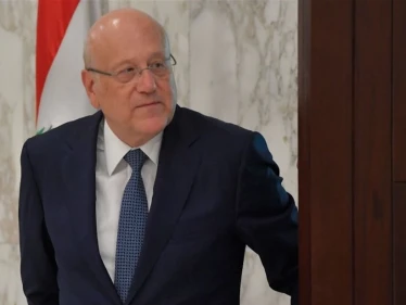 "أنا حزين".. ميقاتي يُعلق على إدخال حزب الله للنفط الإيراني إلى لبنان