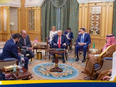 ترامب يشيد بالشرع "قائد حقيقي".. ويكشف إمكانية دخول سوريا في اتفاقيات أبراهام