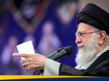 خامنئي يوجه رسالة تهديد "صارمة" إلى أمريكا.. ويتحدث عن ضربة كبيرة