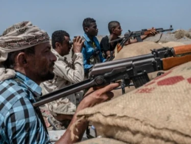 الجيش اليمني يتحدث عن مقتل عشرات مقاتلي الحوثي بمعارك قرب مأرب