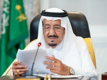 الملك سلمان يتحدث عن ثلاث ملفات هامة.. ويوضح موقف بلاده من امتلاك إيران لأسلحة نووية