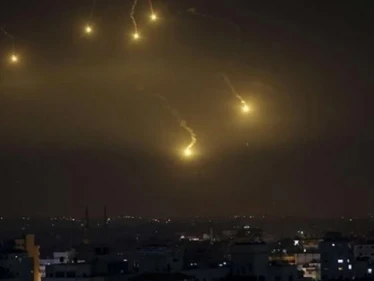 إعلام النظام السوري يعلن تصدي الدفاعات الجوية لأهداف معادية في ريف حمص الشرقي