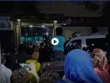 بالفيديو|| بمشهد حزين.. فتاة تسقط من الطابق الــ16 في الإسكندرية بمصر ووالدها يبكي بحرقة