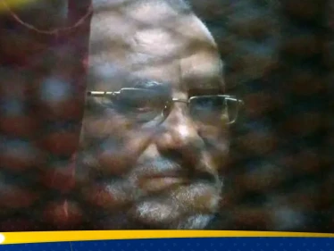 محكمة مصرية تصدر حكماً بإعدام مرشد الإخوان ونائبه و6 آخرين بقضية "أحداث المنصة"