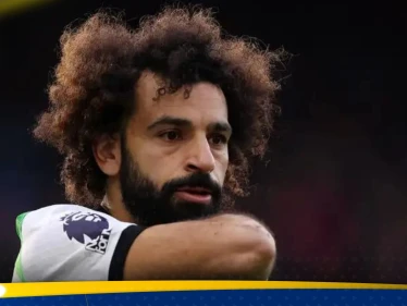 بالفيديو|| محمد صلاح يقود ليفربول لصدارة الدوري الإنجليزي.. ويعلق على هدفه رقم 200