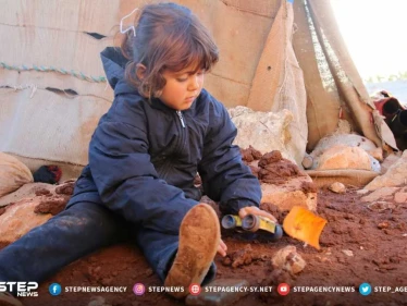 عائلة "أبو جاسم" وضع إنساني متفاقم، وغياب للمنظمات الإنسانيّة بريف حلب!!