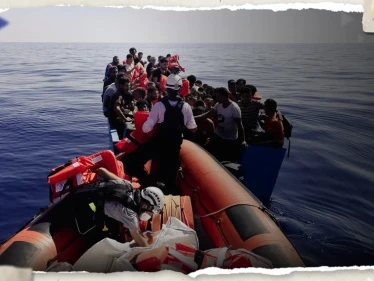 فقدان أكثر من 30 مهاجراً إثر غرق قاربين قبالة سواحل إيطاليا