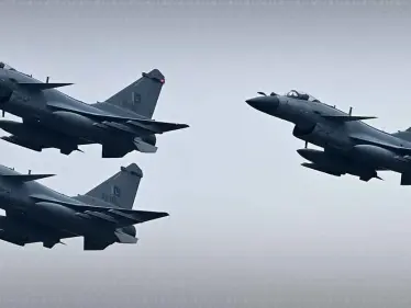 الصين تحجز المجال الجوي 40 يوماً.. تصعيد عسكري غامض يثير القلق الدولي - وكالة ستيب نيوز