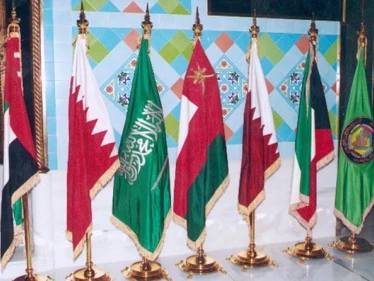 بعد منع السفر إلى الإمارات.. السعودية تتخذ قراراً جديداً يخص دول الخليج