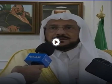 بعد موجة من الغضب.. مسؤول سعودي يكشف كواليس قرار حجب مكبرات الصوت وكتم صوت الصلاة بالمساجد (فيديو)