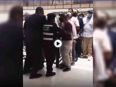 بالفيديو|| شرطي كويتي يصفع وافداً على وجهه في أحد المجمعات التجارية.. والداخلية تعلق