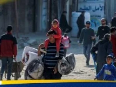 إسرائيل تشرف على تهجير أول مجموعة من الفلسطينيين خارج غزة