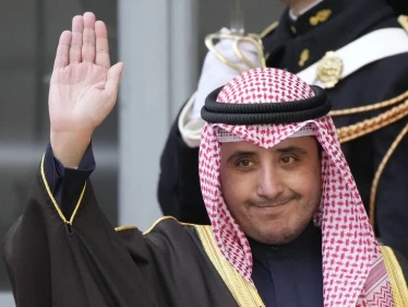 وزير الخارجية الكويتي يكشف سبب زيارته للبنان و3 رسائل يحملها معه