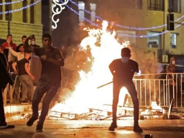 أول تصريحين مؤيدين لإسرائيل بالقدس.. والجيش الإسرائيلي يعلن استهداف موقعين عسكريين لحماس بغزة