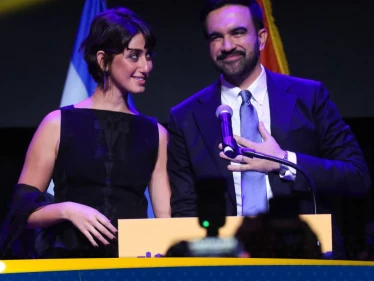 ذات أصول سورية... تعرّف على راما دوجي السيدة الأولى لمدينة نيويورك؟ - وكالة ستيب نيوز