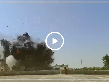 شاهد بالفيديو: القصف الجوّي الذي أودى بحياة 7 أشخاص من عائلة واحدة في الدير الشرقي بريف إدلب