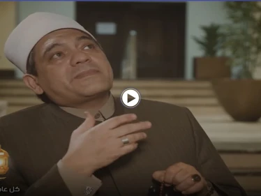 آراء الفقهاء في عدد تكبيرات صلاة العيد والصيغة المستحبة لأدائها وسننها (فيديو)