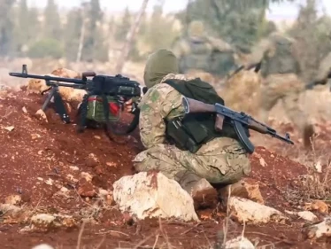 تفجير يستهدف مقراً للمعارضة غرب حلب، وانغماسية وقنص لتحرير الشام على مواقع النظام