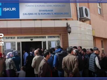 مؤسسة العمل التركية تكشف عن مشروع لتوظيف آلاف السوريين في الدوائر الحكومية