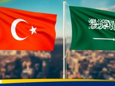صورة بعبارات مسيئة للسعودية تثير الجدل في تركيا والسلطات تفتح تحقيقاً