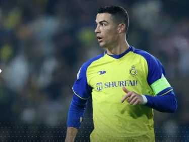 كريستيانو رونالدو سيلتقي "عامل البيتزا" في إيران.. ما قصته؟