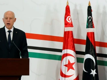 رئيس المجلس الرئاسي الليبي يستقبل قيس سعيد كأول رئيس عربي يزور ليبيا بعهد السُلطة الجديدة