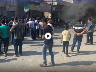 بالفيديو|| مظاهرات ضد شركة الكهرباء التركية شرق حلب، وبتوجيه تركي المساعدات الإنسانية إلى قرى التركمان فقط