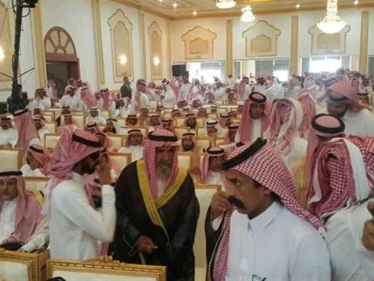 أمير قطر يصدر قانوناً حول القضية التي أشعلت خلافات مع آل مرة