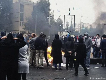 احتجاجات في طهران من ذوي ضحايا الطائرة الأوكرانية