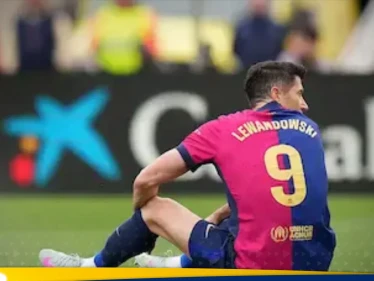 برشلونة يتلقى ضربة موجعة.. الكشف عن مدى خطورة إصابة ليفاندوفسكي