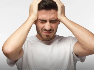 رجل اكتشف "مفاجأة" داخل جمجمته بعدما عانى من صداع وفقدان بصر