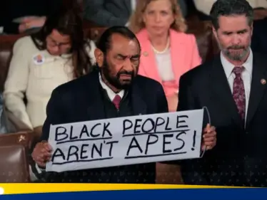 حمل لافتة تهاجم ترامب.. طرد نائب خلال خطاب حالة الاتحاد - وكالة ستيب نيوز