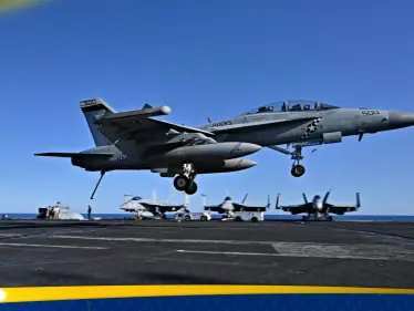 رغم الهدنة في إيران.. تحركات جوية أمريكية 