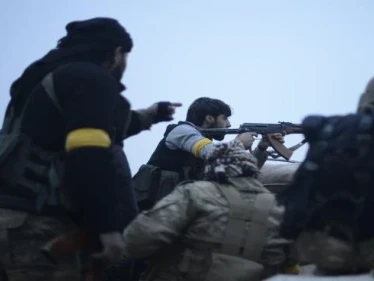 تنظيم "حراس الدين" يُهاجم موقعَ للأسد جنوبي حلب، موقعًا قتلى ويعطب آليات عسكرية