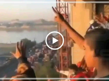 غداة ليلة دامية.. المتظاهرون العراقيون ينشدون "موطني" في "جمعة الصمود" (فيديو)