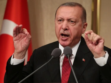 ردٌّ غاضب.. أول تعليق من أردوغان على بيان الضباط المتقاعدين