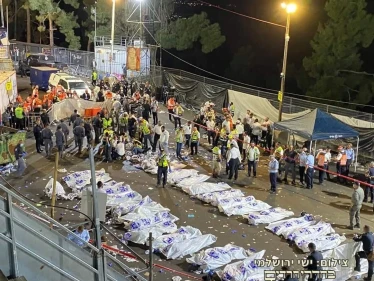 نتنياهو يصل إلى موقع كارثة التدافع الضخم شمالي إسرائيل.. وهكذا علق على الحادثة