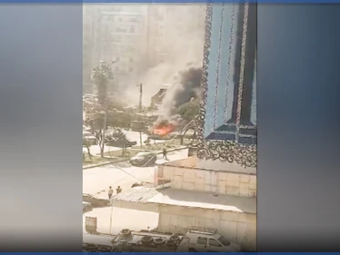 بالفيديو || إطلاق نار وإحراق سيارات.. توتر بين "الثنائي الشيعي" في الضاحية الجنوبية ببيروت