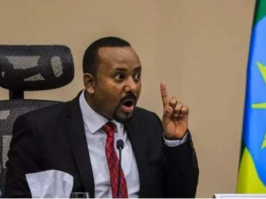 سنقتلعهم من جذورهم.. رئيس وزراء إثيوبيا يهدد ويتوعد العدو