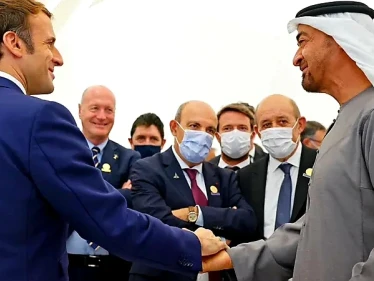 بيان مشترك إماراتي فرنسي يوضّح الاتفاق على عدة قضايا بين ماكرون وبن زايد