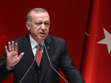 أردوغان يعلن 3 مناطق منكوبة في البلاد ويعد الأتراك بأمر