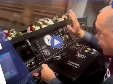بالفيديو || أردوغان يقود قطاراً ويُغني من داخل قمرة القيادة