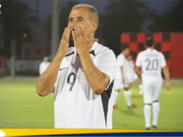 بعد معاناة مع المرض.. وفاة أسطورة كرة القدم المغربية