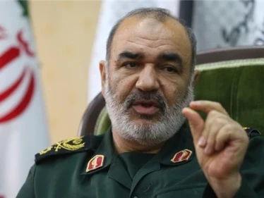 قائد ميليشيا الحرس الثوري الإيراني يتحدث عن امتلاكهم سلاح تضرب به السعودية ويعلن انتاج لقاح "نورا"