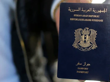 جواز السفر في سوريا.. باب مخفي لتمويل نظام الأسد