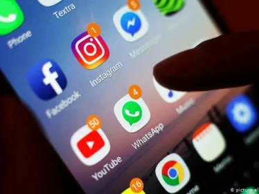 واتساب يُضيف "ميزة مشوّقة" خاصة بالصور والفيديوهات