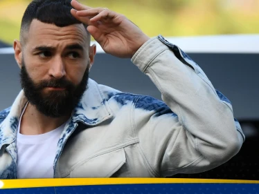 كريم بنزيما يطلب الرحيل عن اتحاد جدة السعودي.. ما السبب؟